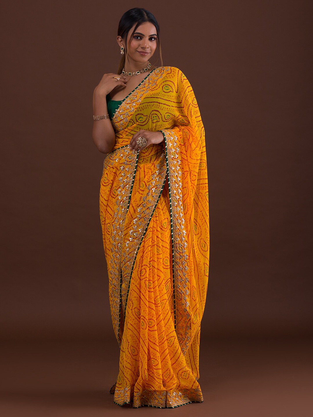 

Koskii Yellow & Red Bandhani Gotta Patti Bandhani Saree