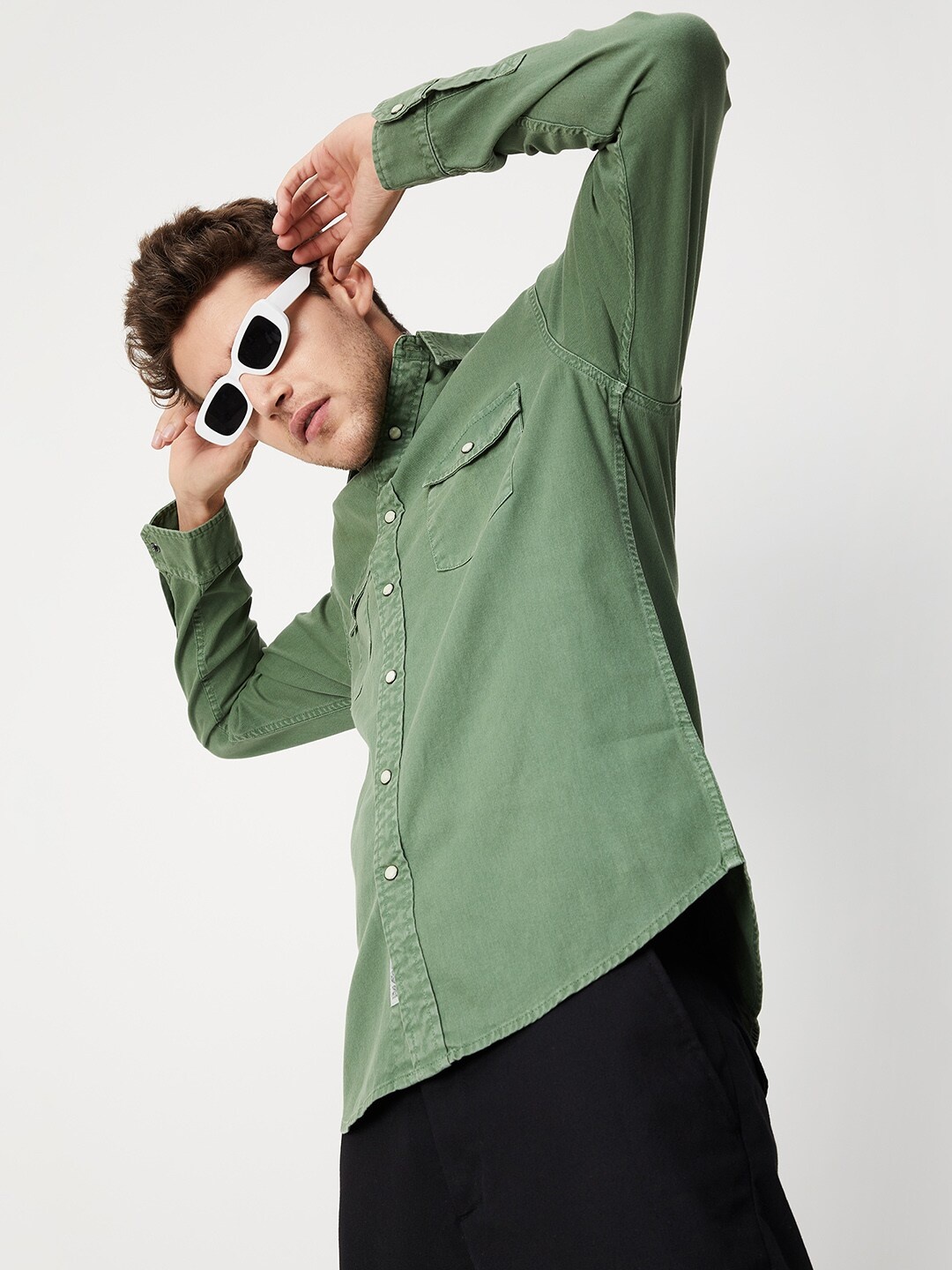 

max Men Green Cotton Casual Shirt
