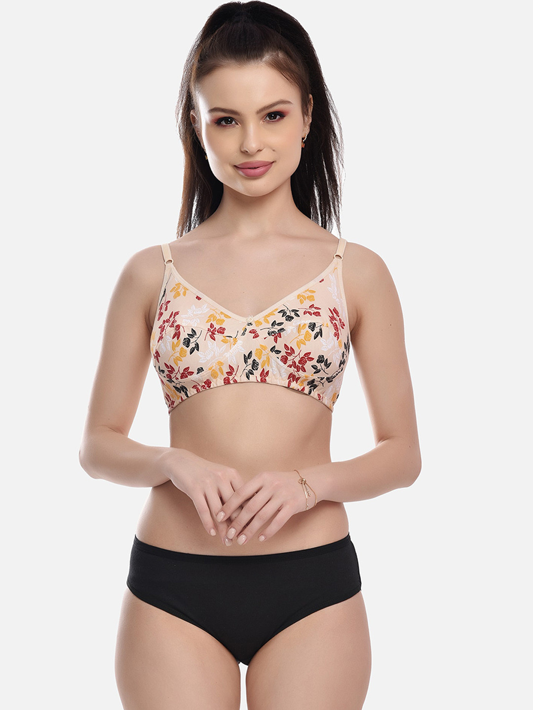 

FIMS Women Yellow & Black Printed Lingerie Set