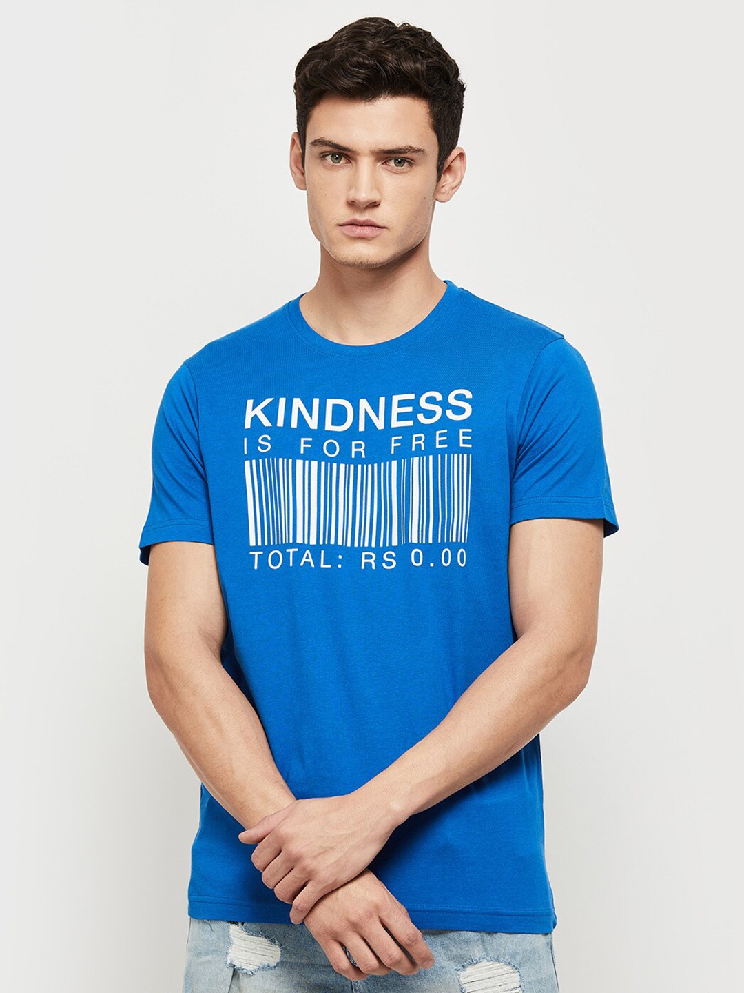 

max Men Blue Typography Printed T-shirt