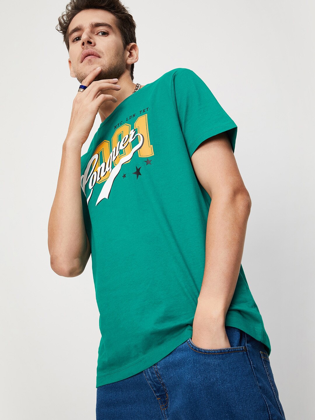 

max Men Green Typography Printed Pure Cotton T-shirt
