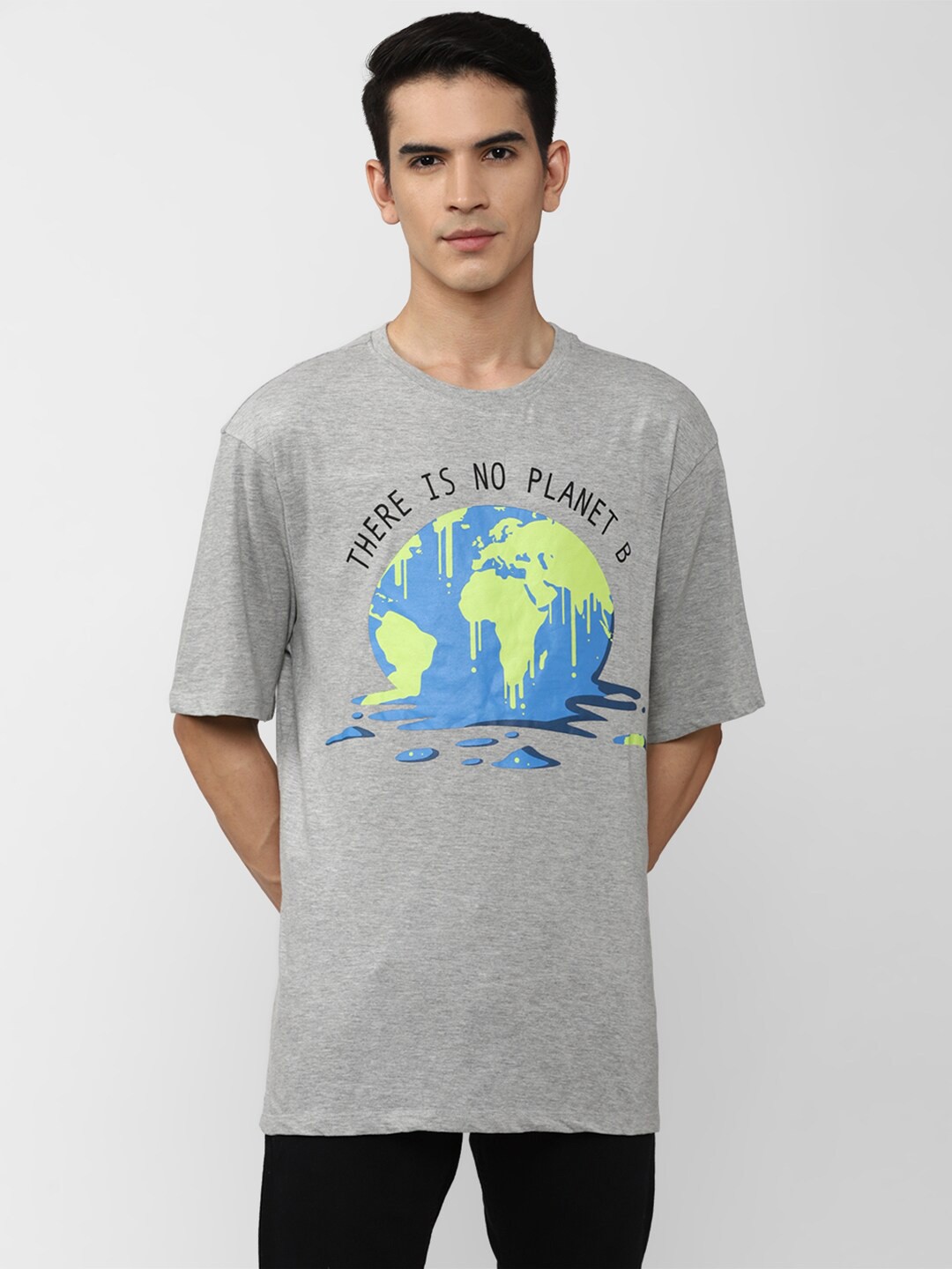

FOREVER 21 Men Grey Graphic Printed Short Sleeve T-shirt