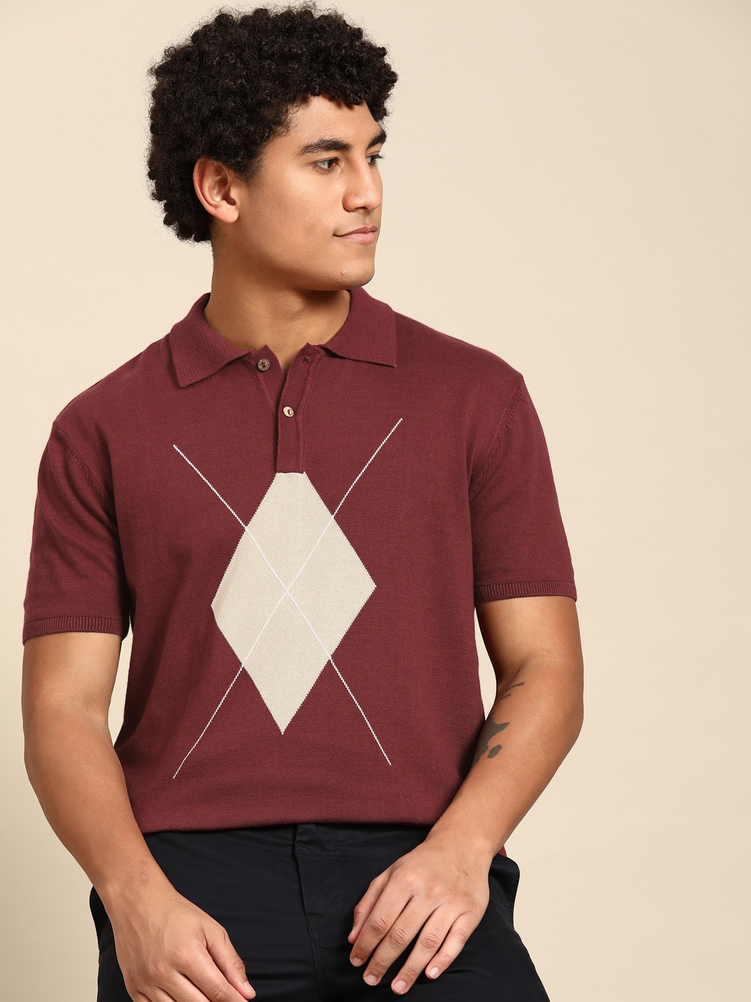 

ARMISTO Men Maroon & Cream-Coloured Argyle Knit Pure Cotton T-shirt