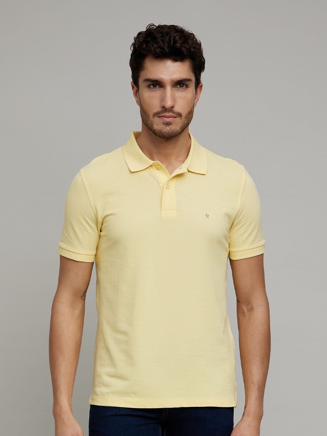 

Celio Men Yellow Polo Collar Slim Fit Cotton T-shirt