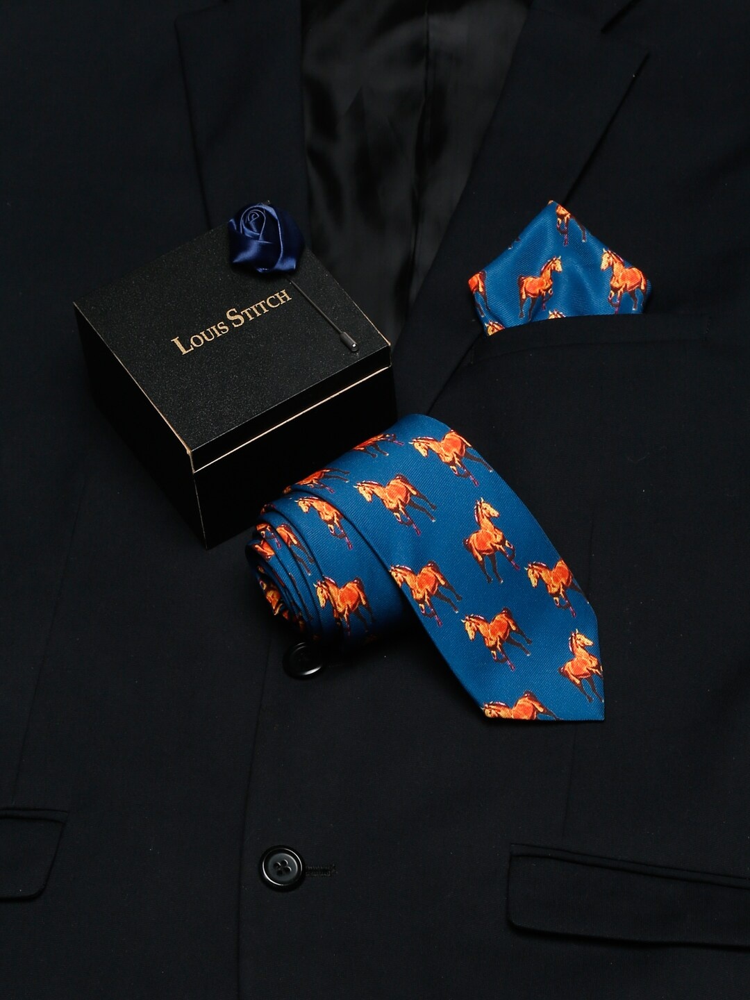 

LOUIS STITCH Men Blue Printed Italian Silk Formal Tie Gift Set