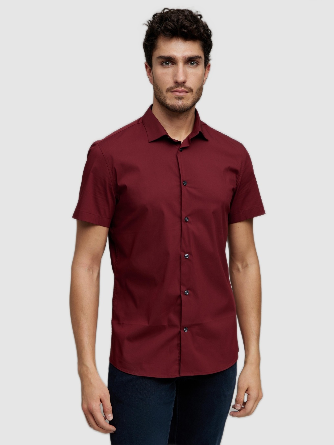 

Celio Men Burgundy Solid Cotton Straight Slim Fit Casual Shirt