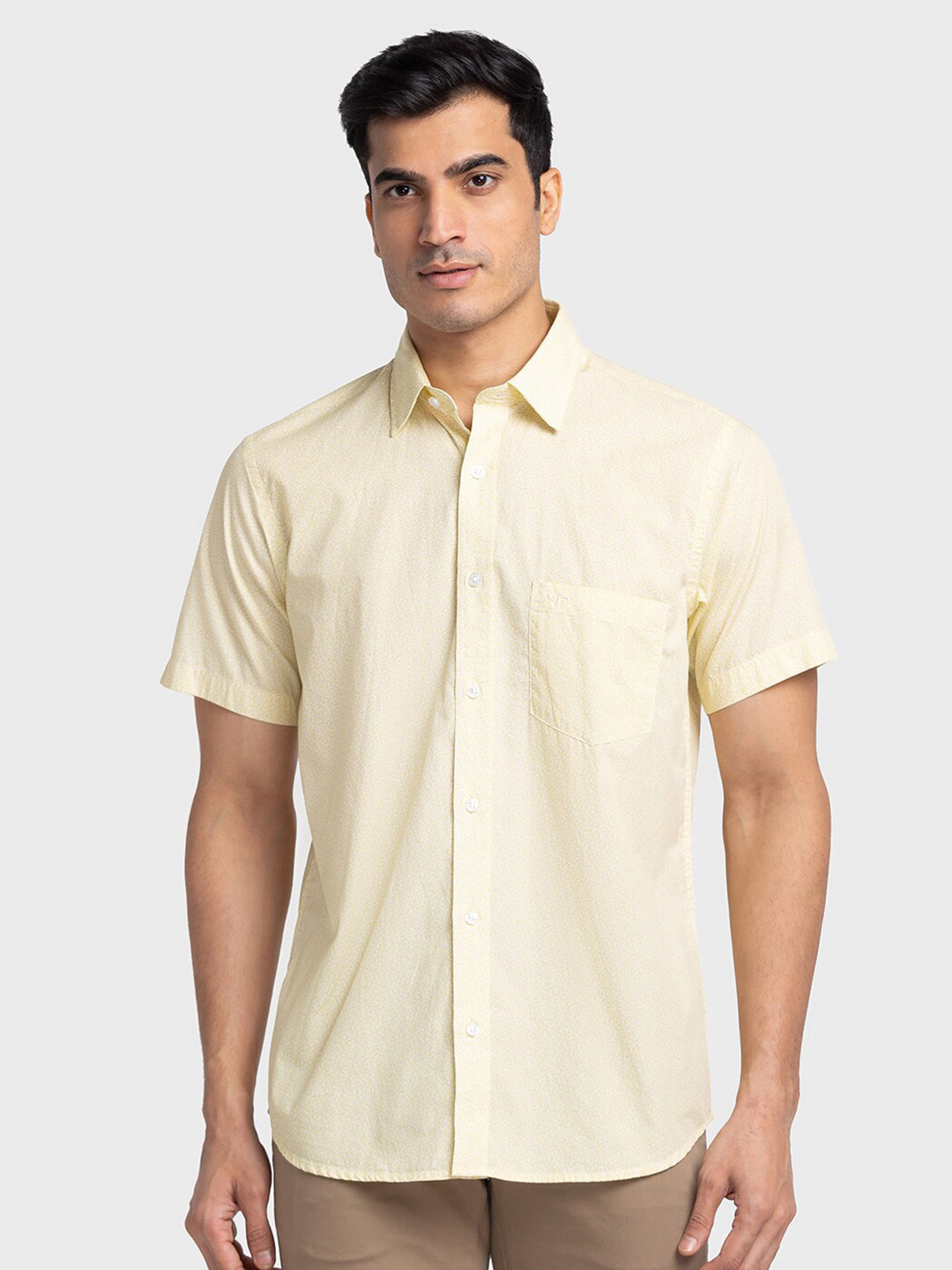 

ColorPlus Men Yellow Tailored Fit Cotton Casual Shirt