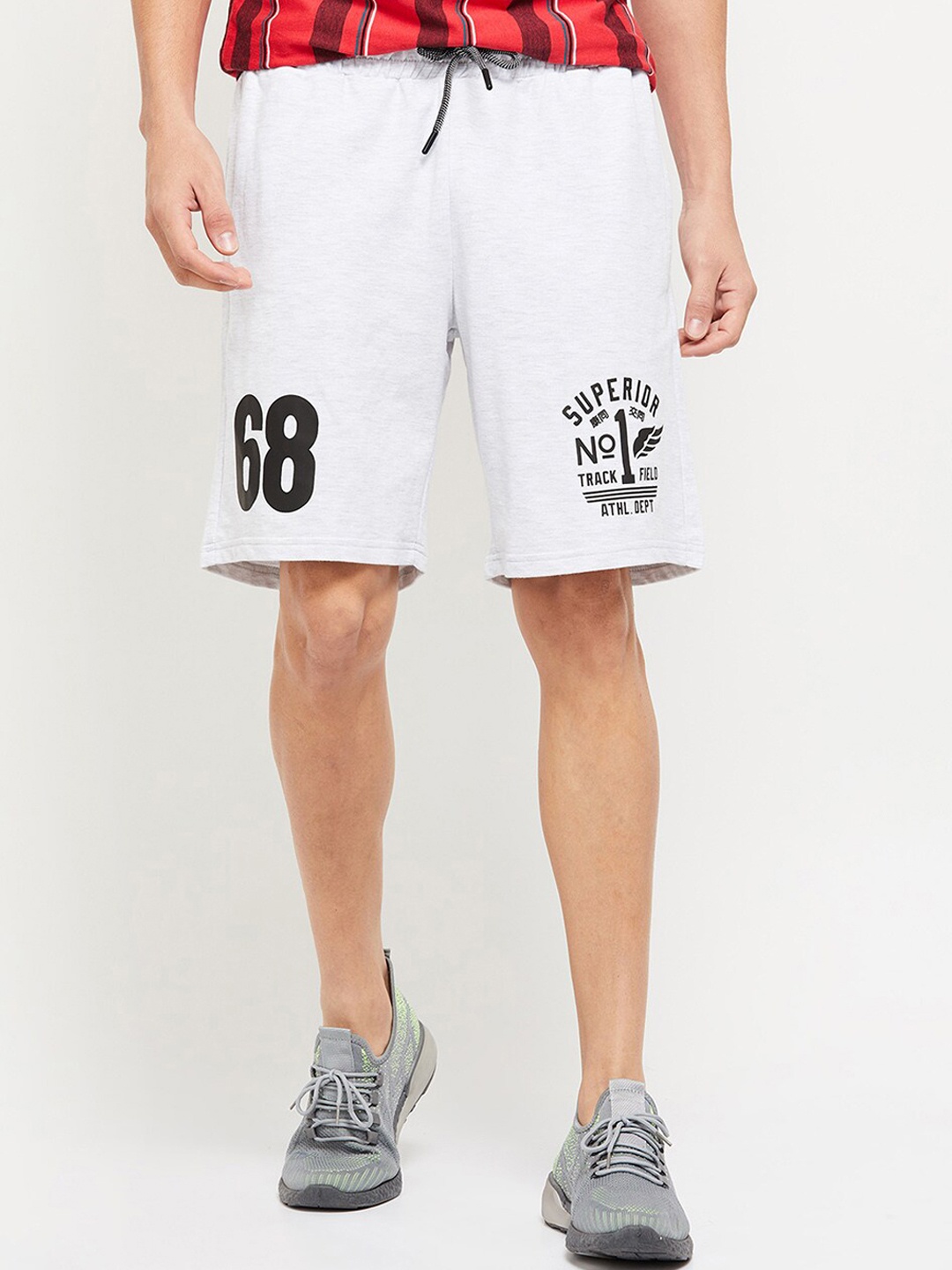 

max Men Off White Mid-Rise Regular Shorts