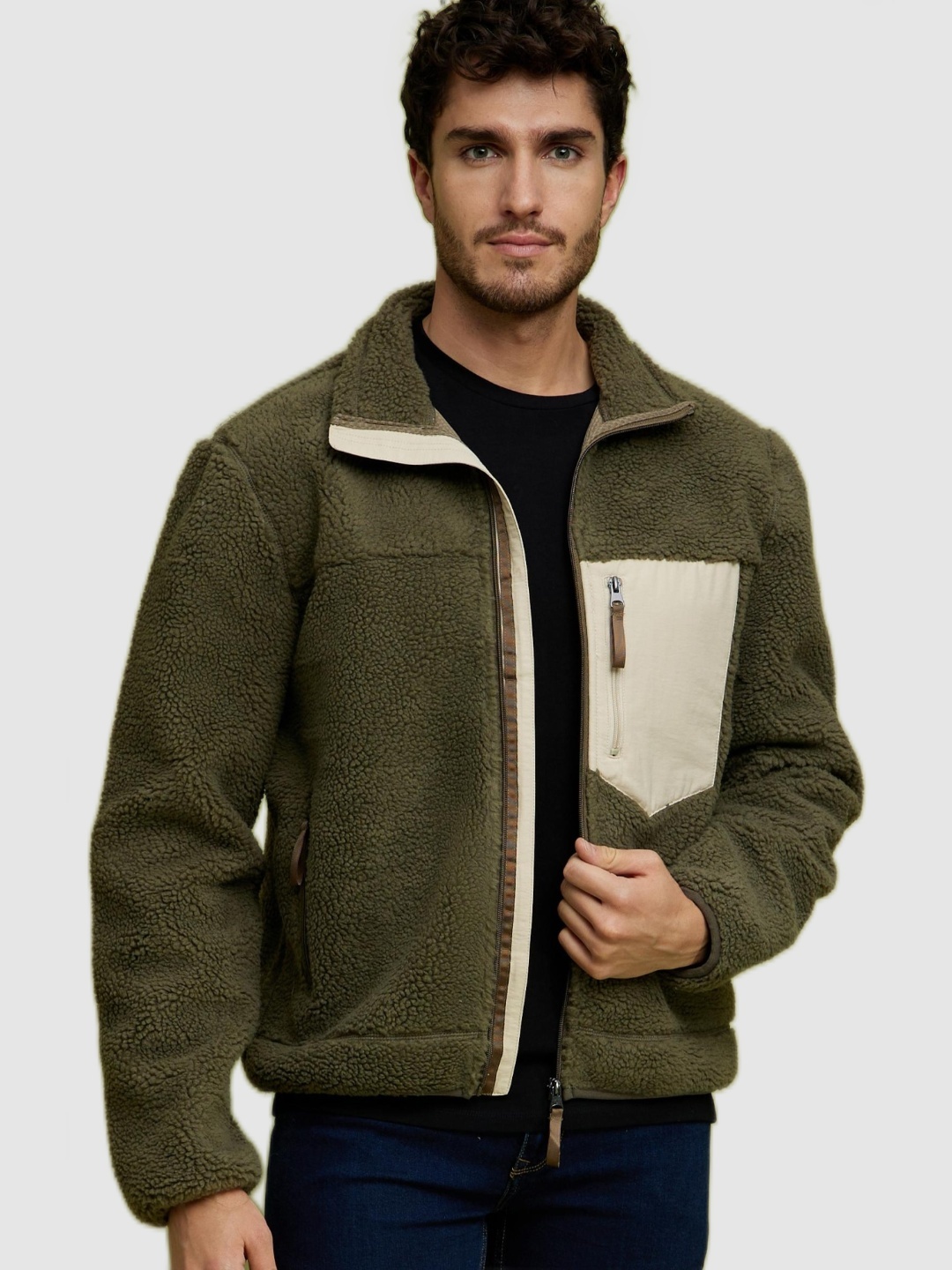 

Celio Men Olive Green & Beige Colourblocked Denim Jacket