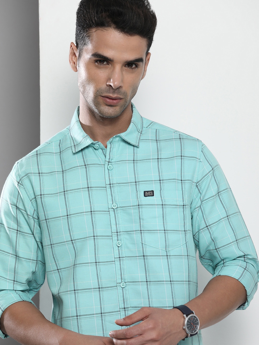 

The Indian Garage Co Men Turquoise Blue Windowpane Checked Cotton Casual Shirt