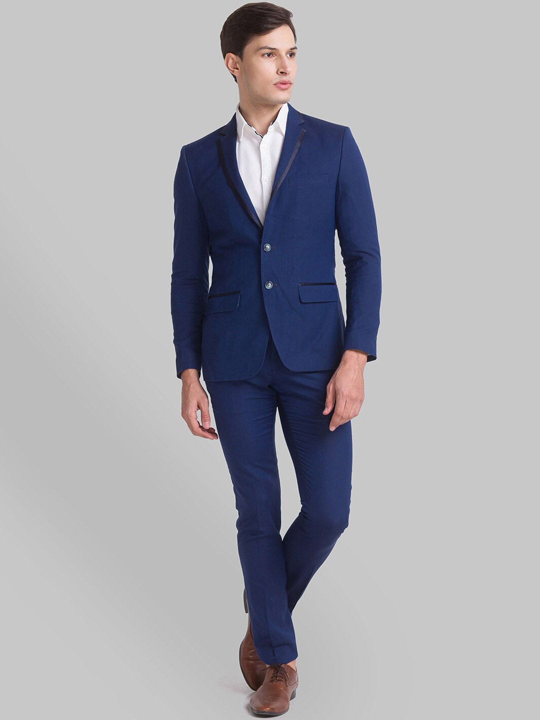 

Parx Men Blue Solid Regular-Fit Single-Breasted 2-Piece Formal Suit