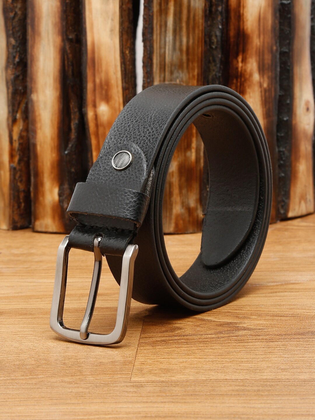 

Teakwood Leathers Men Black Textured Leather Belt