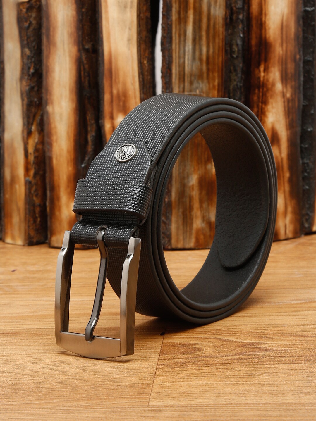 

Teakwood Leathers Men Black Textured Leather Belt