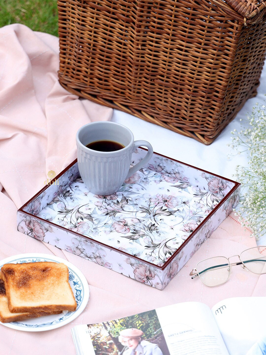 

DULI Brown Floral Enamel Coated Multipurpose Tray