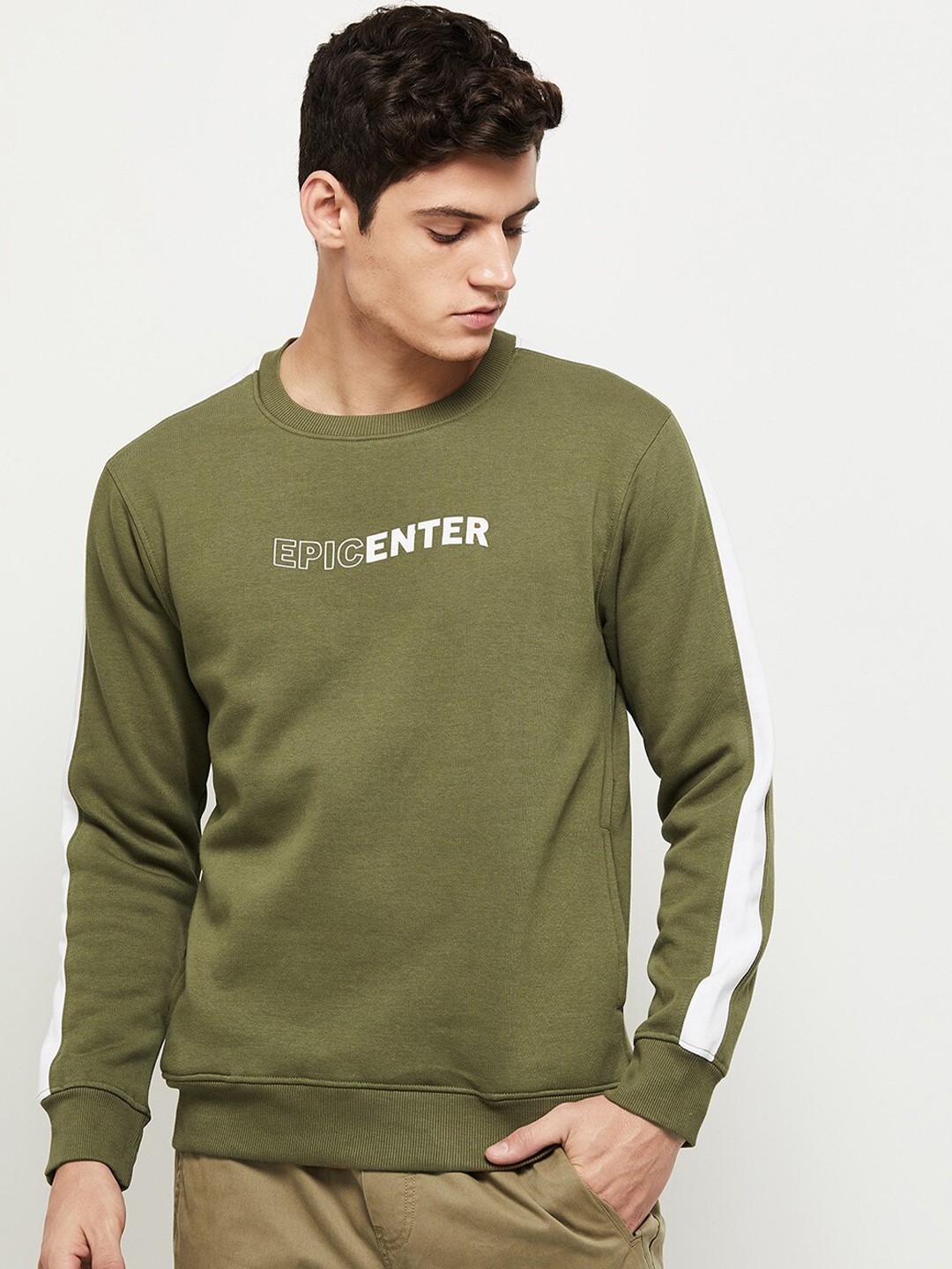 

max Men Green Printed Cotton Sweatshirt
