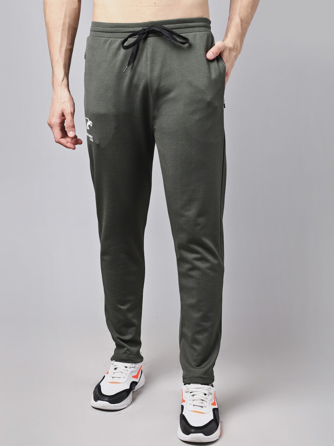 

GRACIT Men Olive Green Solid Track Pants