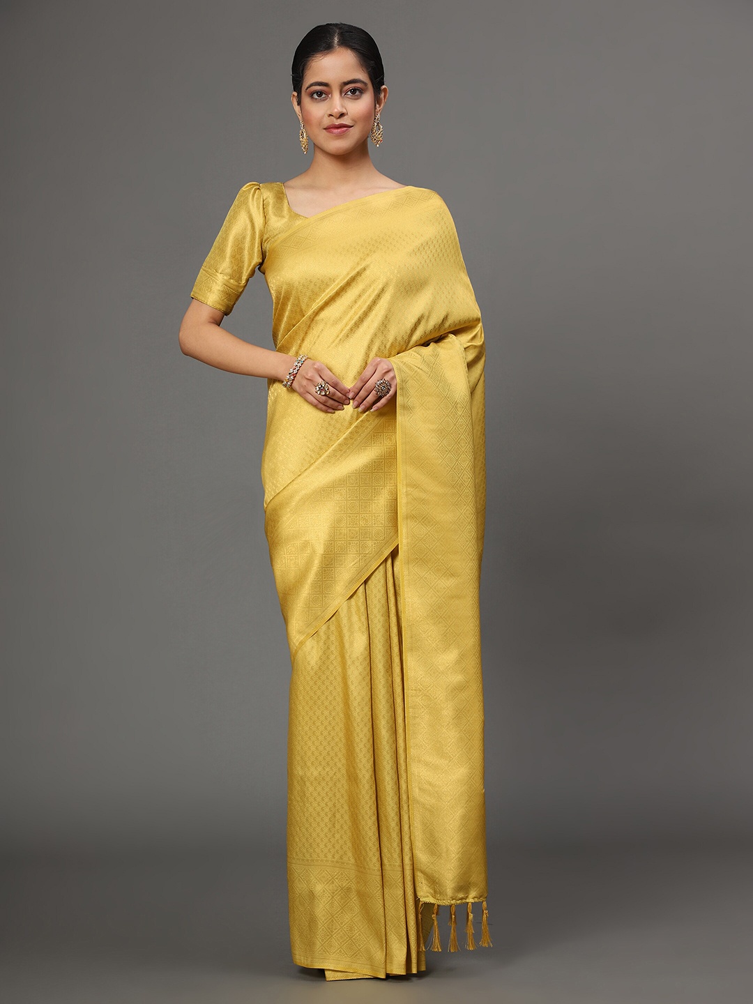 

Ekta Textiles Gold-Toned Woven Design Zari Pure Silk Banarasi Saree