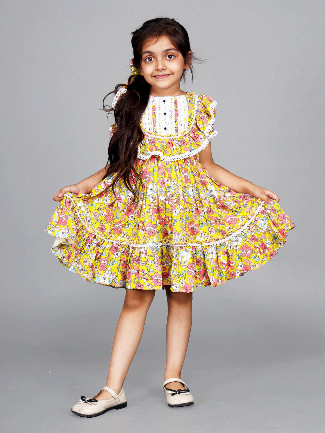 

Beyabella Girls Yellow Floral Printed Dress