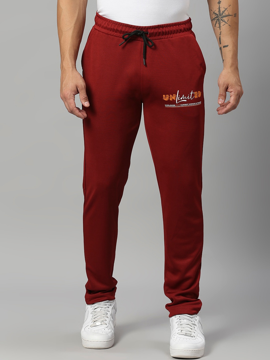 

FiTZ Men Maroon Solid Slim Fit Track Pants