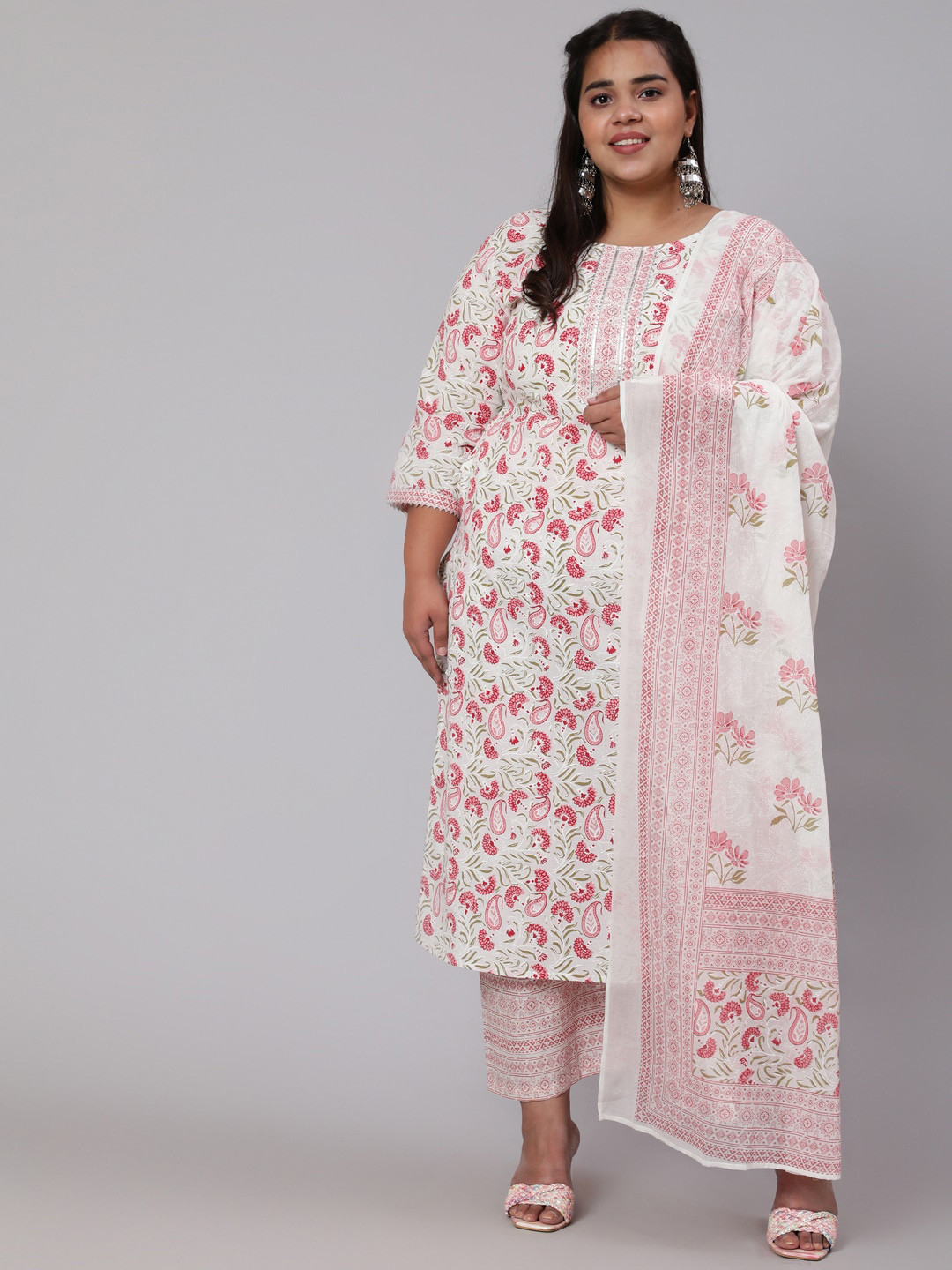 

Nayo Women Plus Size Pink & White Floral Printed Pure Cotton Kurta with Palazzos & Dupatta