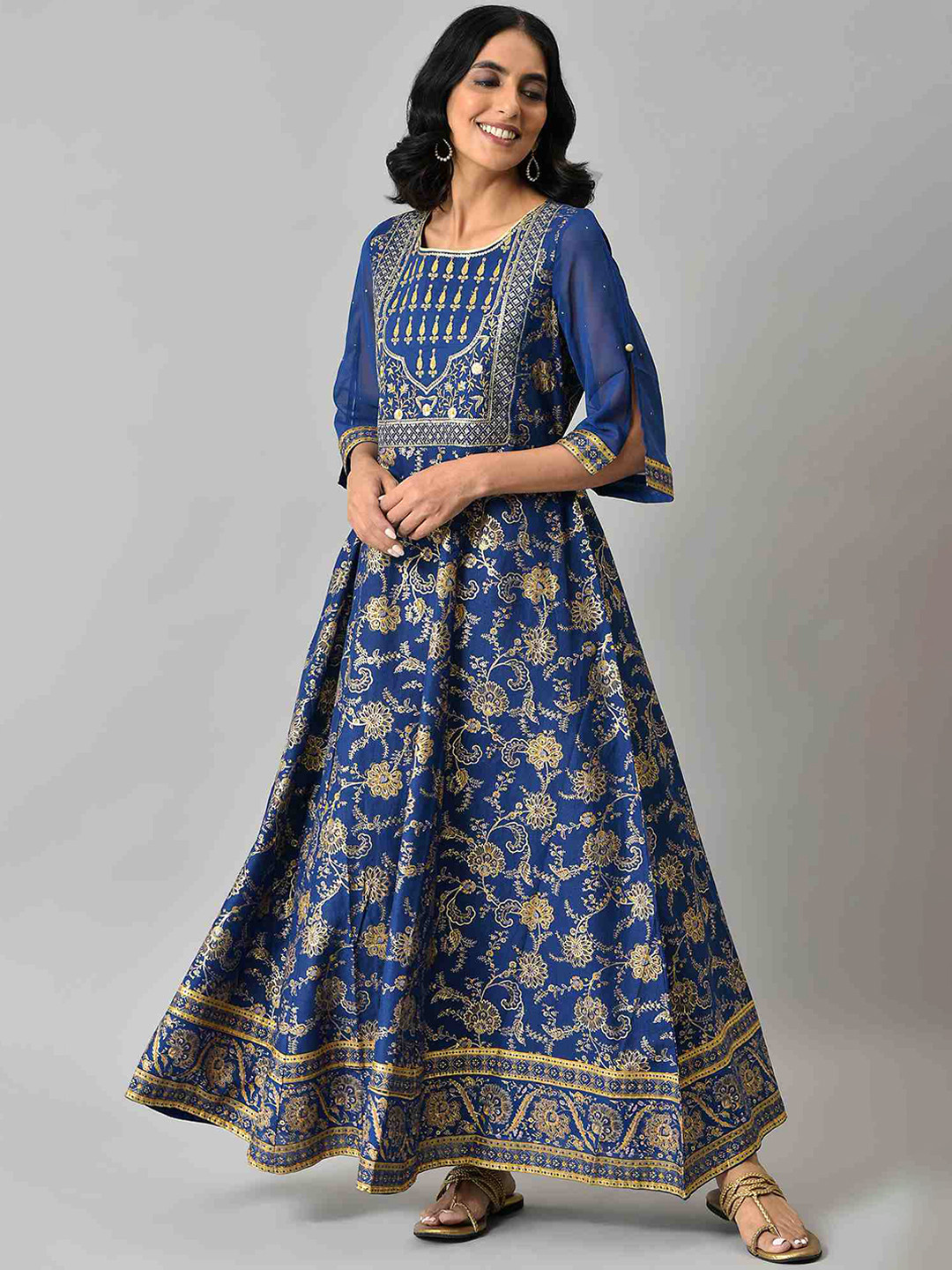 

AURELIA Women Blue Floral Printed Ethnic Maxi Dress