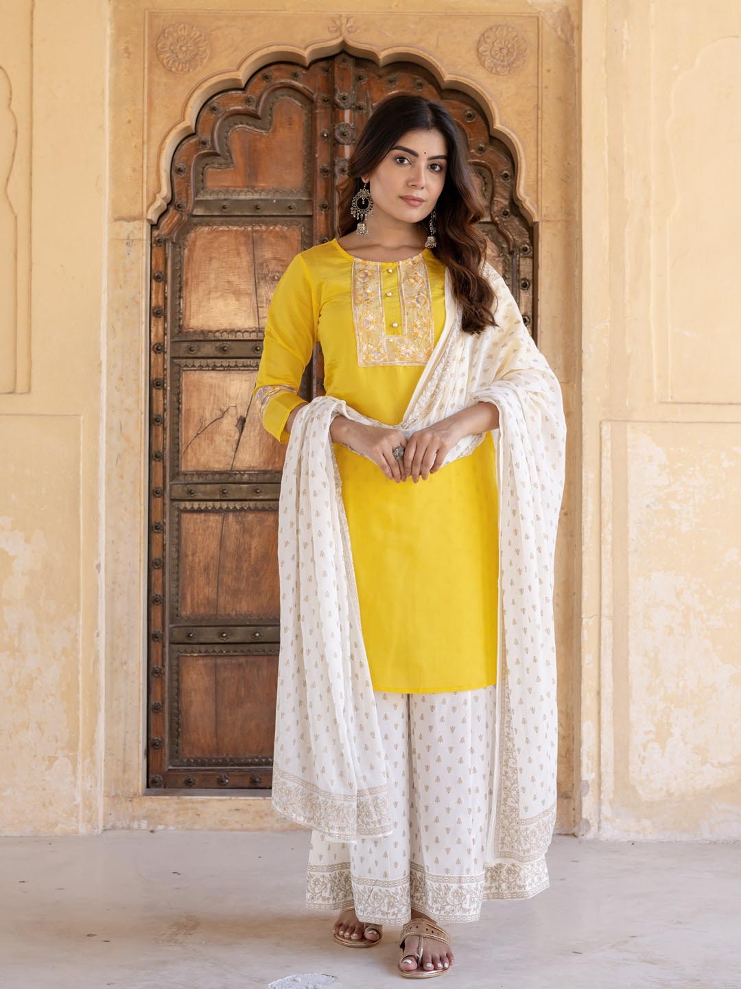 

Yufta Women Yellow Ethnic Motifs Embroidered Kurta with Palazzos & Dupatta