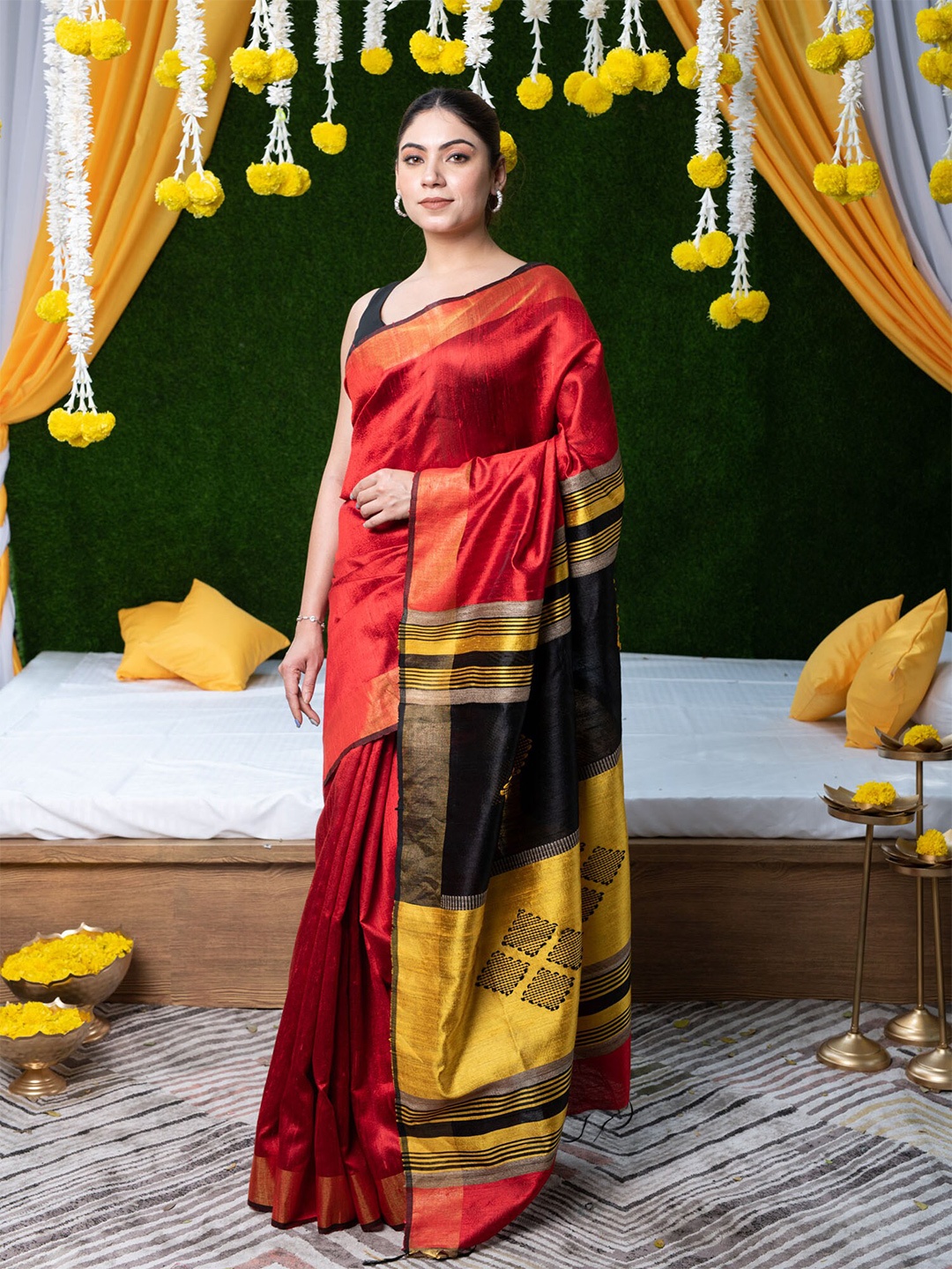 

BEATITUDE Red & Yellow Pure Silk Saree