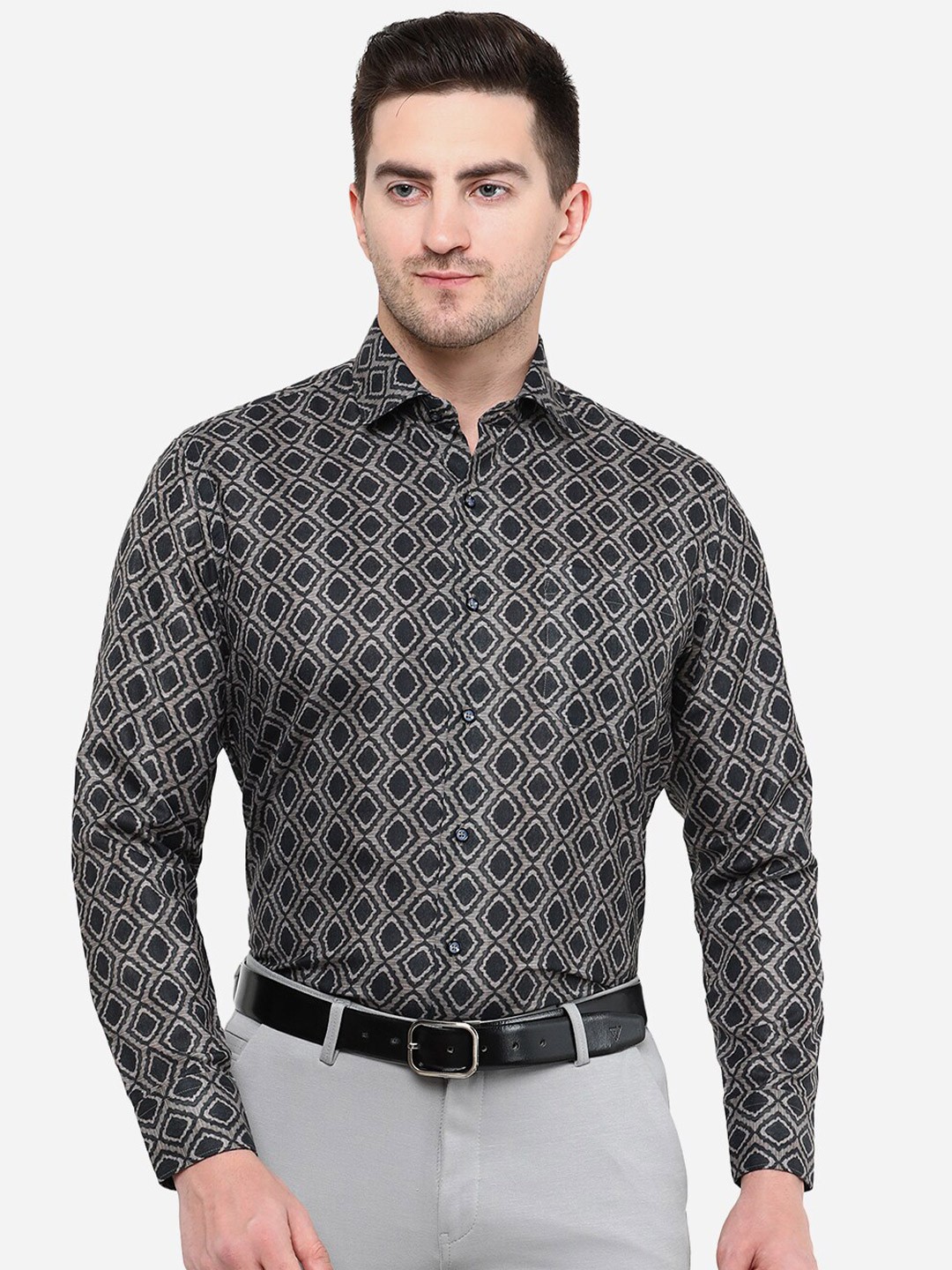 

Greenfibre Men Slim Fit Printed Formal Shirt, Black