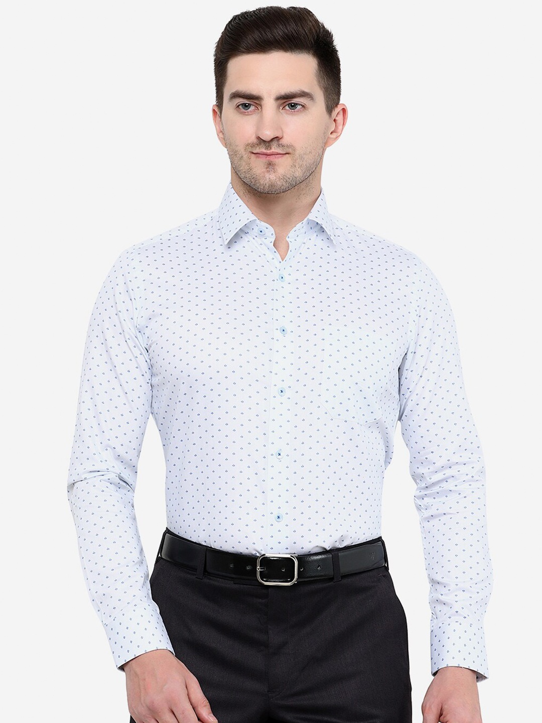 

JADE BLUE Men White Slim Fit Striped Casual Shirt