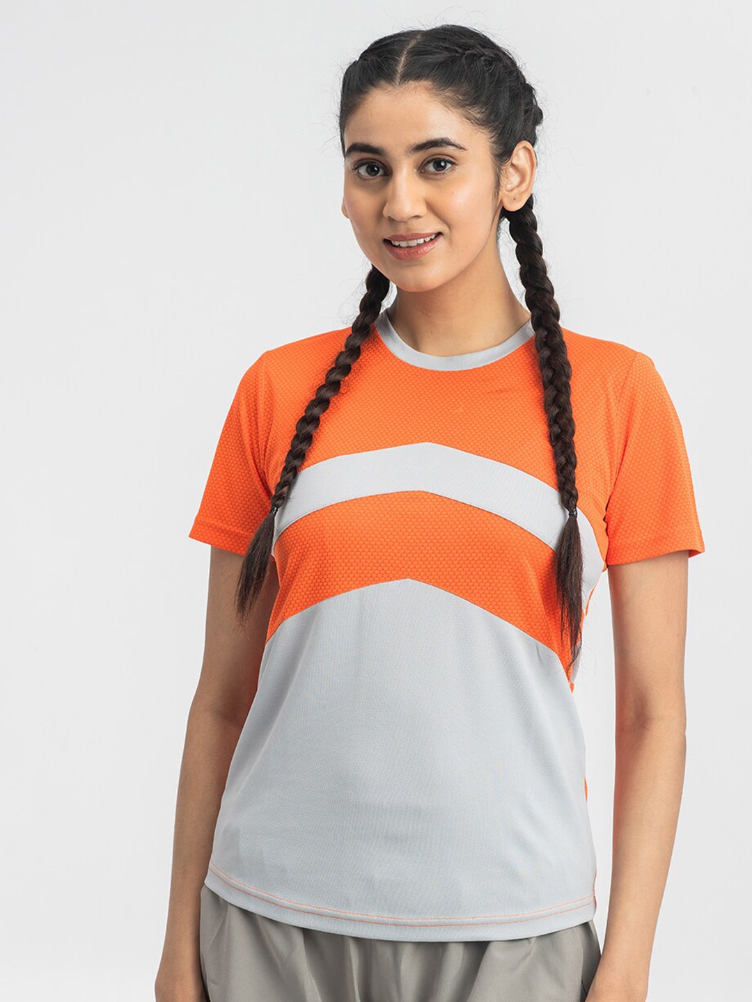 

DRYP EVOLUT Women Orange & White Colourblocked Short Sleeves T-shirt