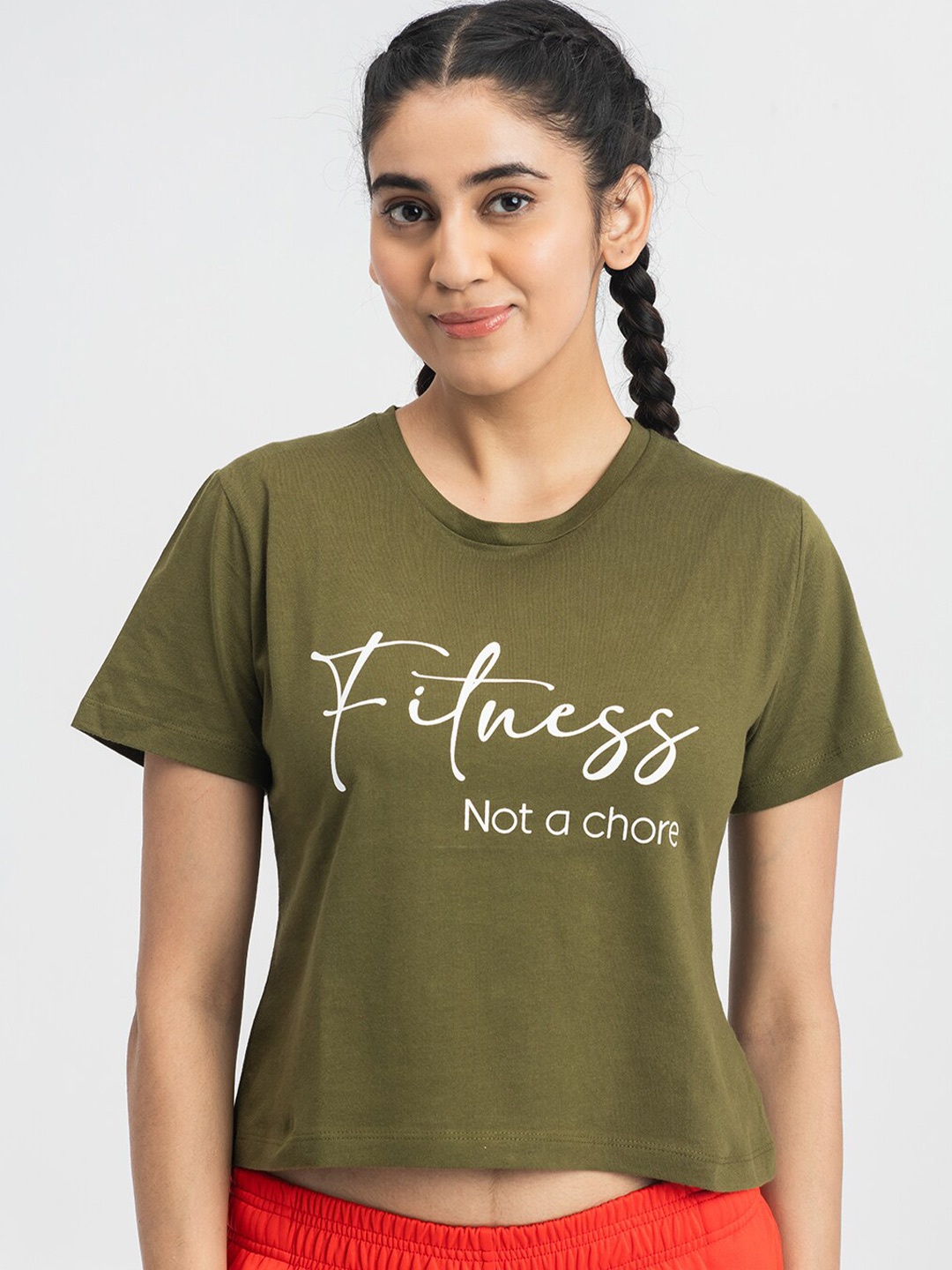 

DRYP EVOLUT Women Olive Green Typography Printed Cotton T-shirt