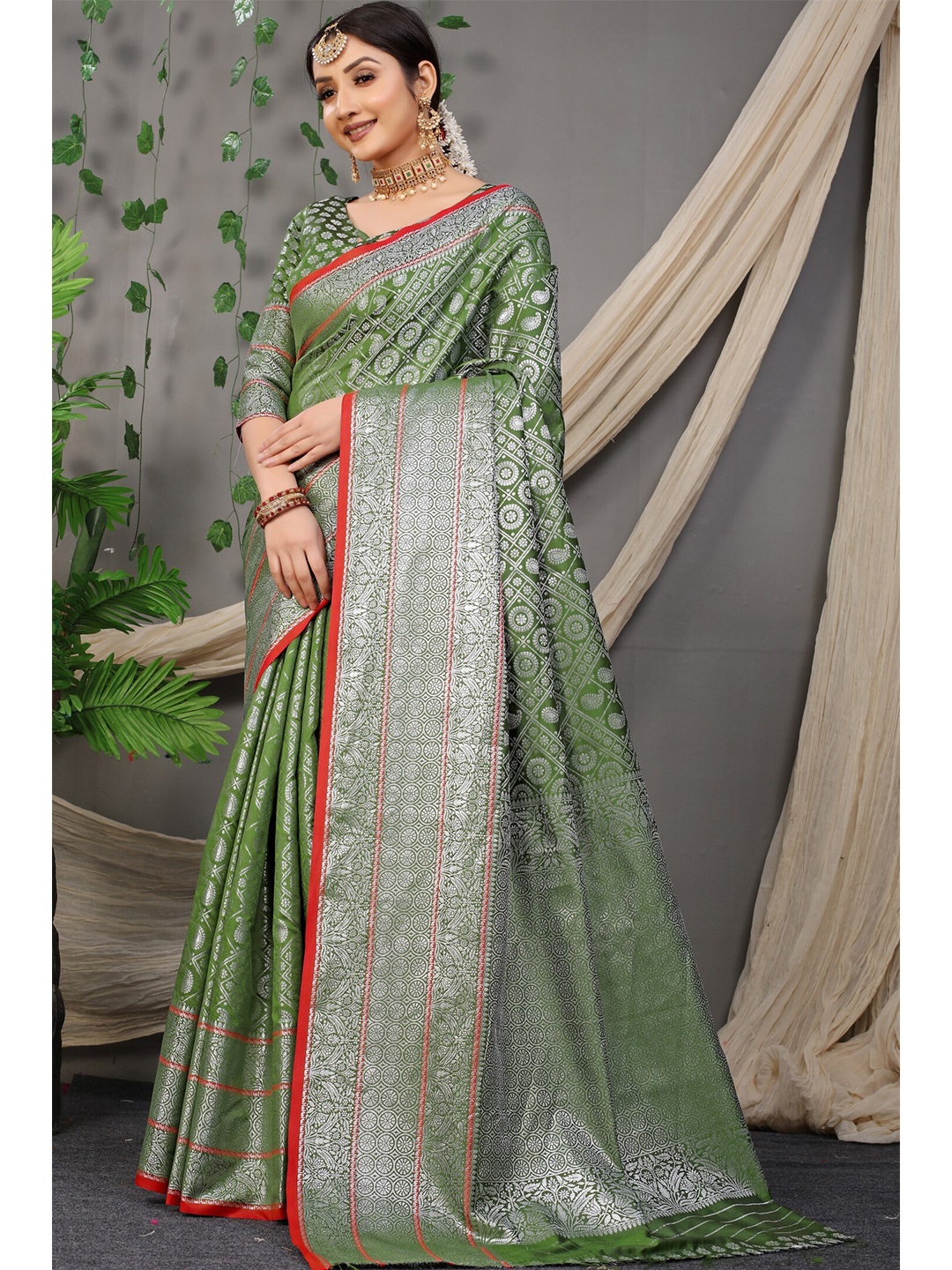 

Anaita Olive Green & Silver-Toned Woven Design Zari Pure Silk Banarasi Saree