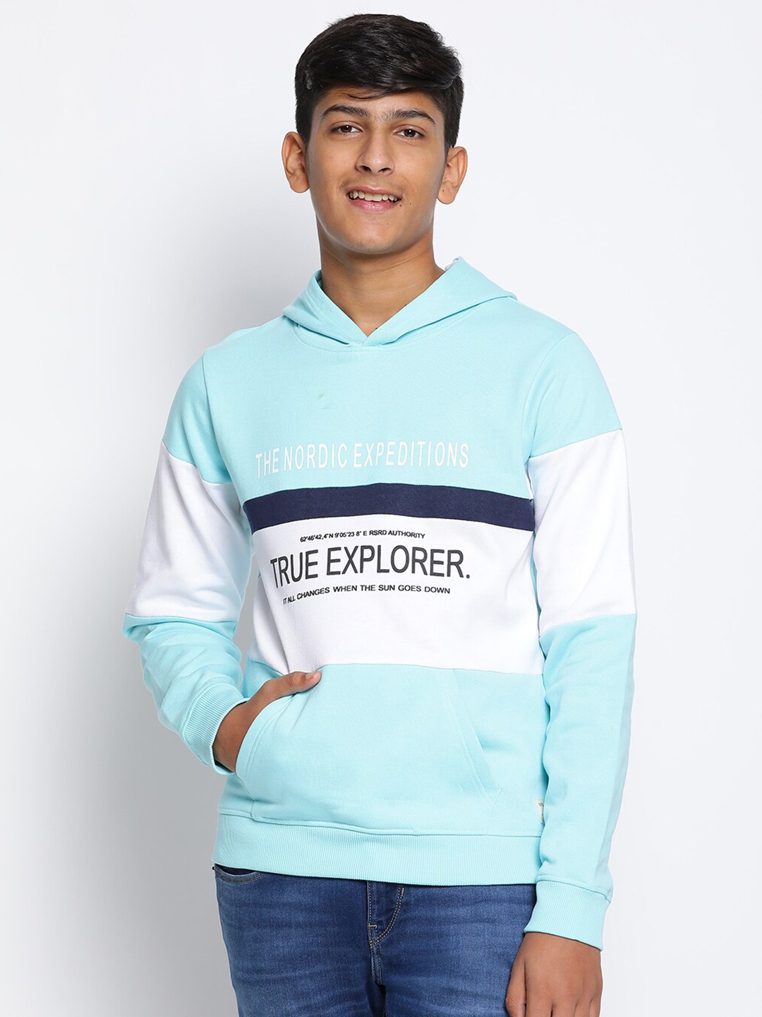 

Lil Tomatoes Boys Blue & White Colourblocked Hooded Sweatshirt