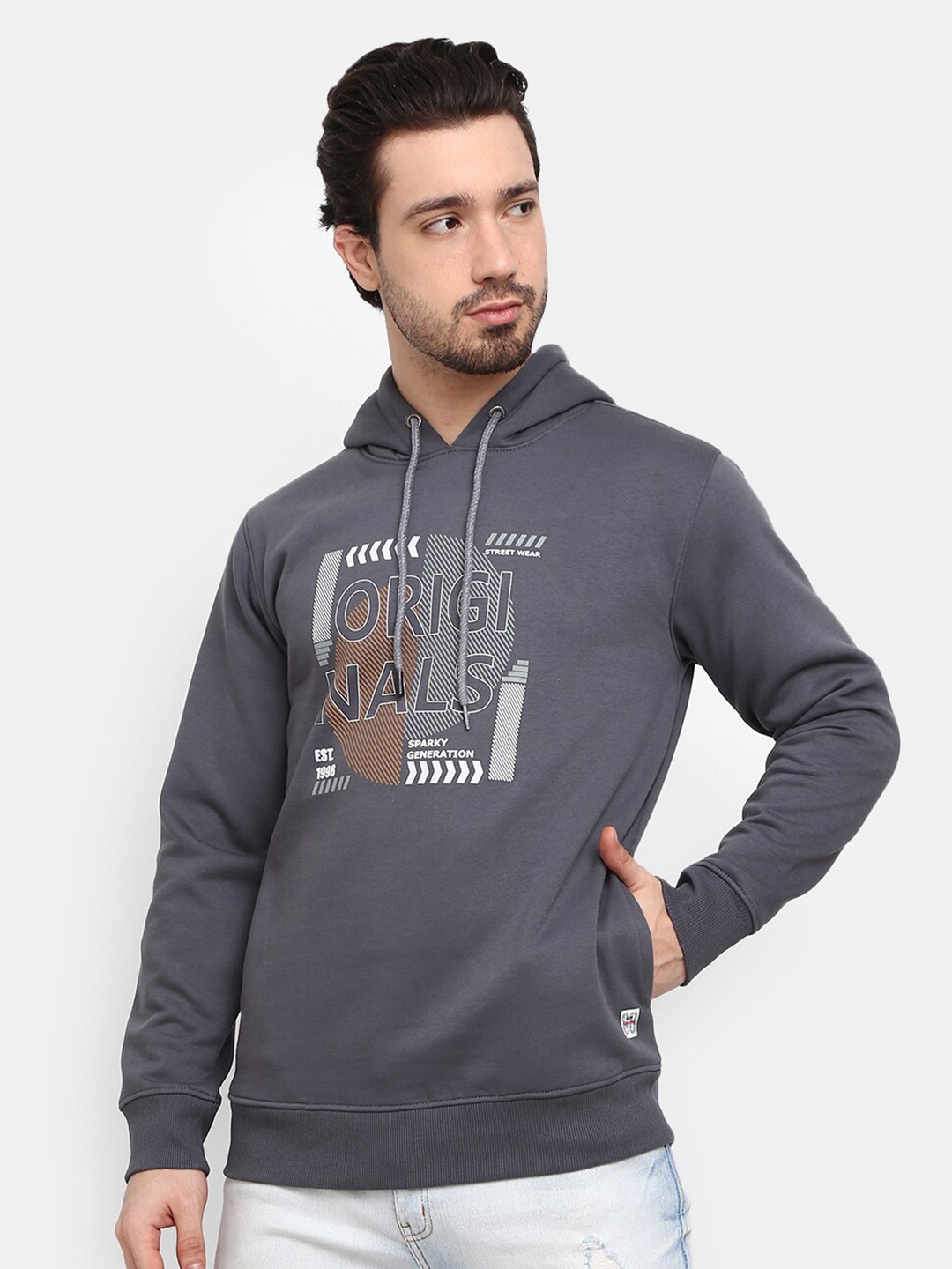 

V-Mart Men Grey Printed Hooded Sweatshirt