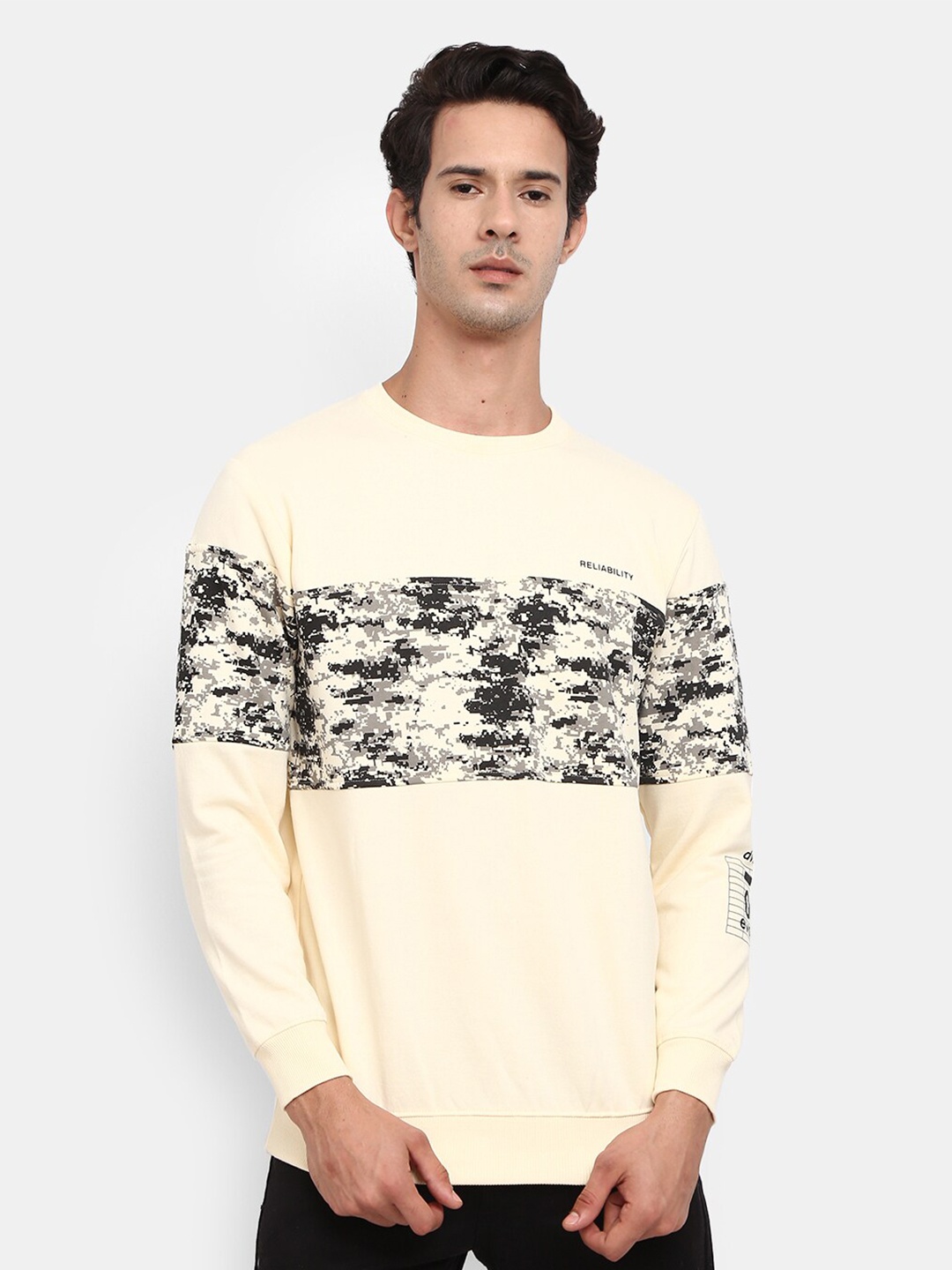 

V-Mart Men Off White Printed Sweatshirt