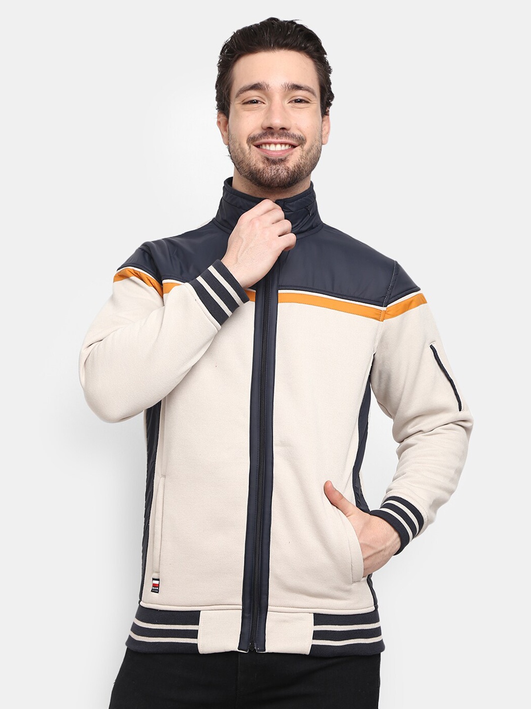 

V-Mart Men Cream-Coloured Colourblocked Hooded Sweatshirt