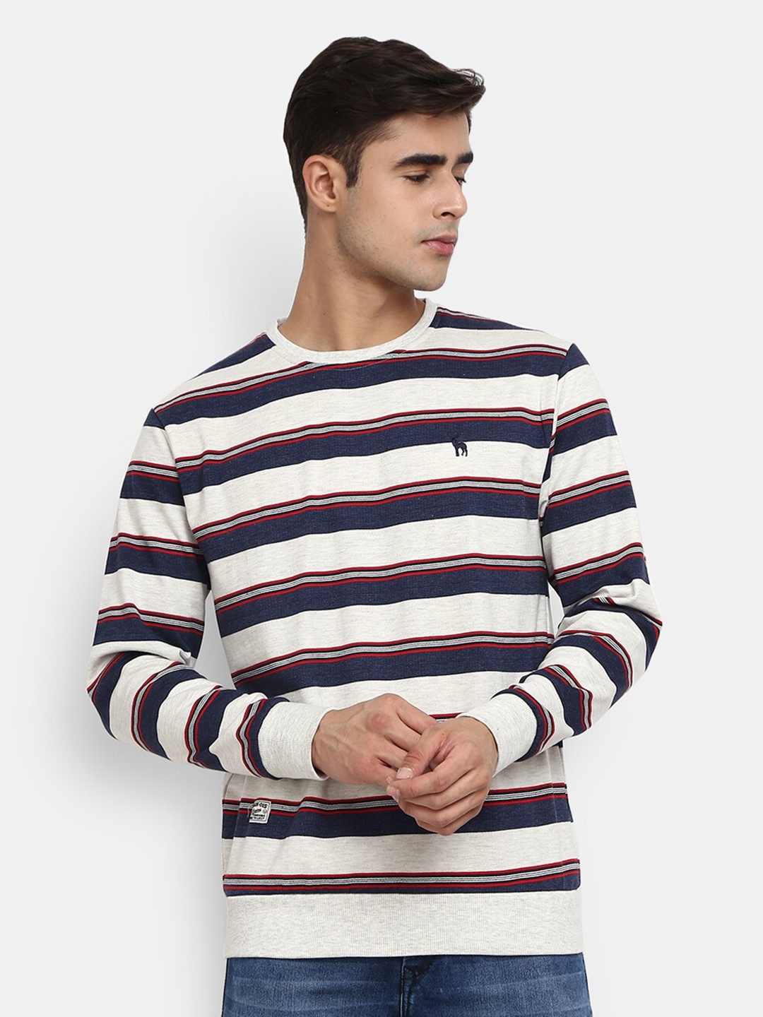 

V-Mart Men White & Blue Striped Fleece Sweatshirt