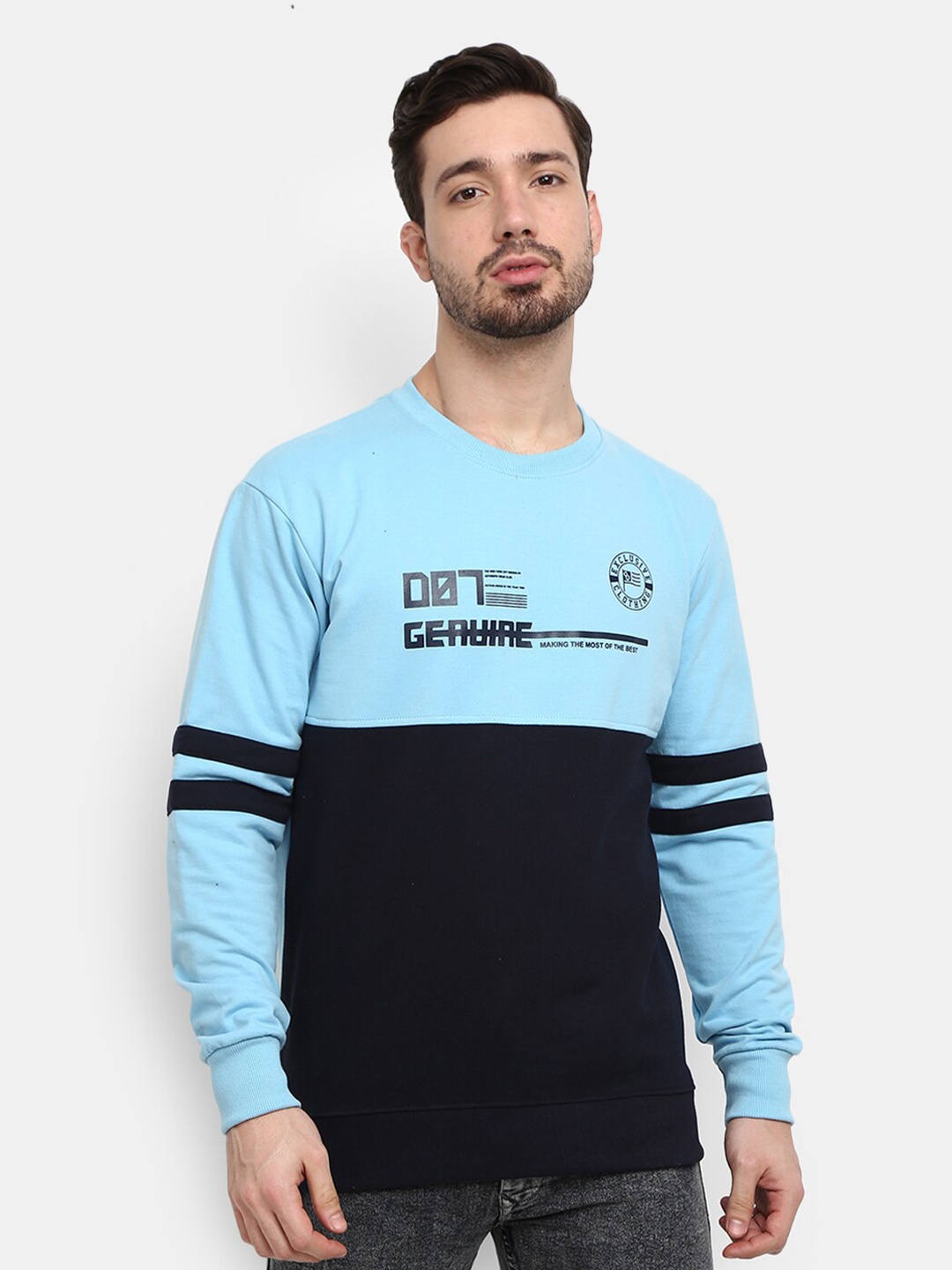 

V-Mart Men Blue & Navy Blue Colourblocked Sweatshirt