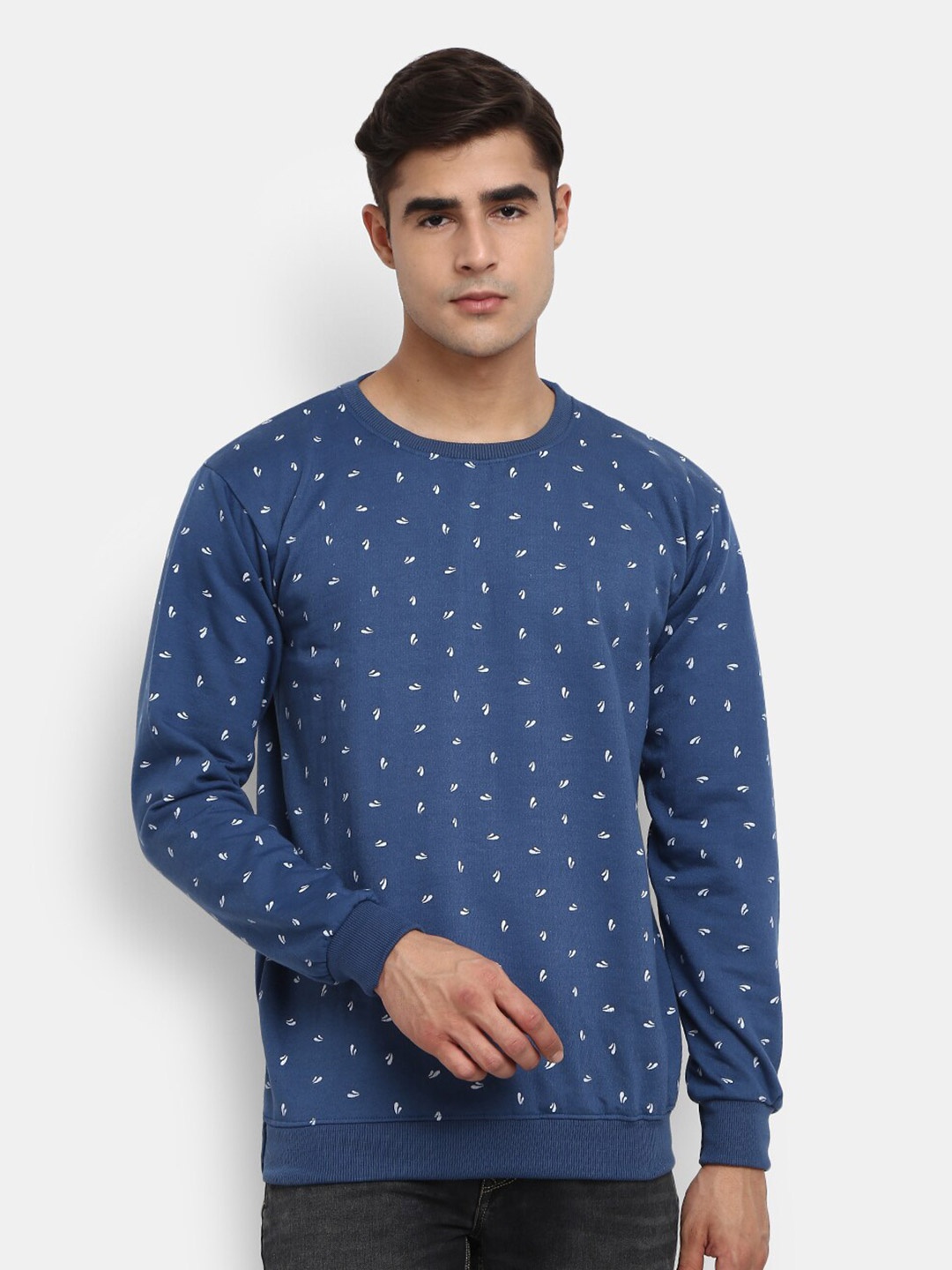 

V-Mart Men Blue Printed Sweatshirt