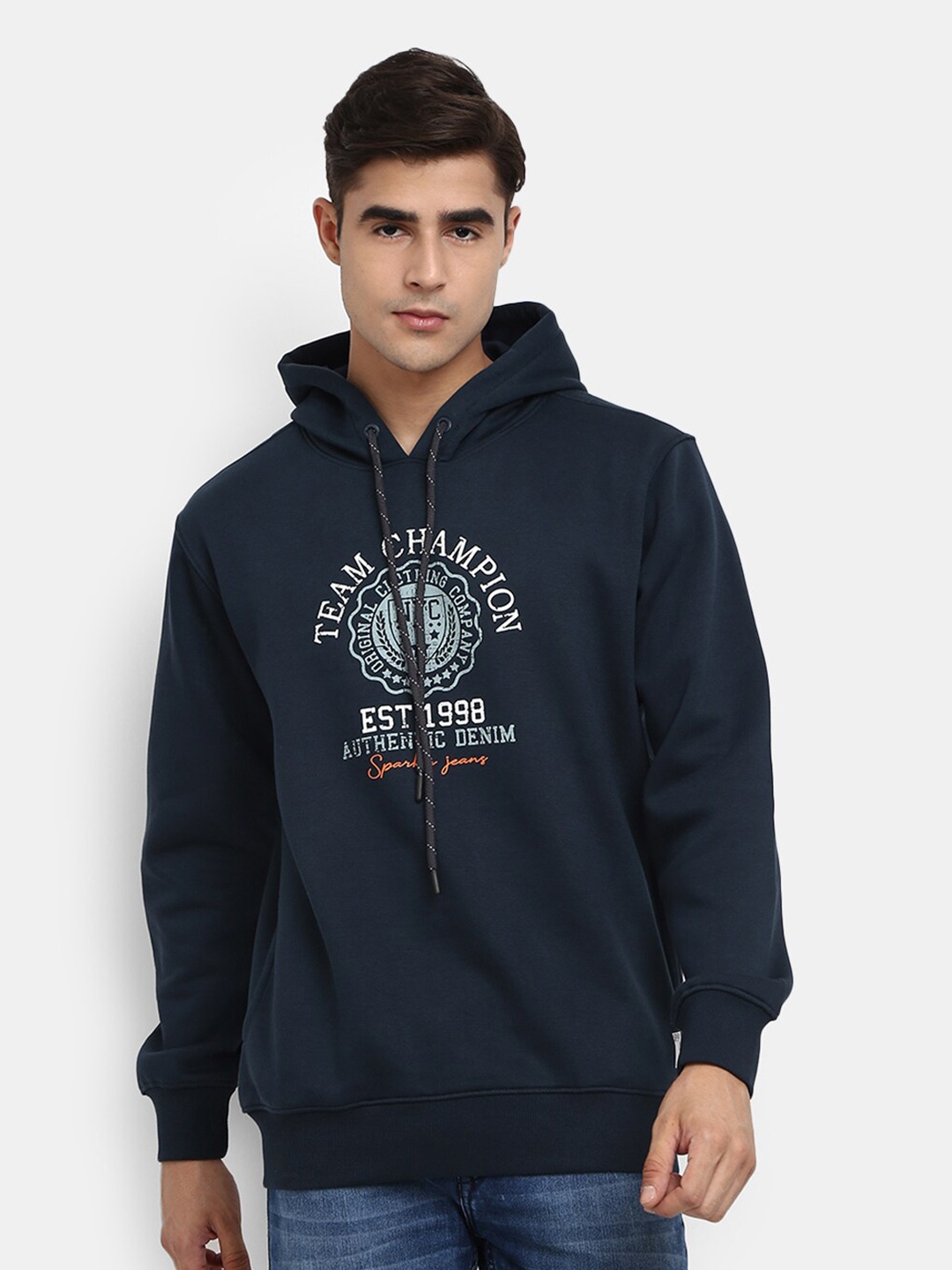 

V-Mart Men Blue Printed Hooded Sweatshirt