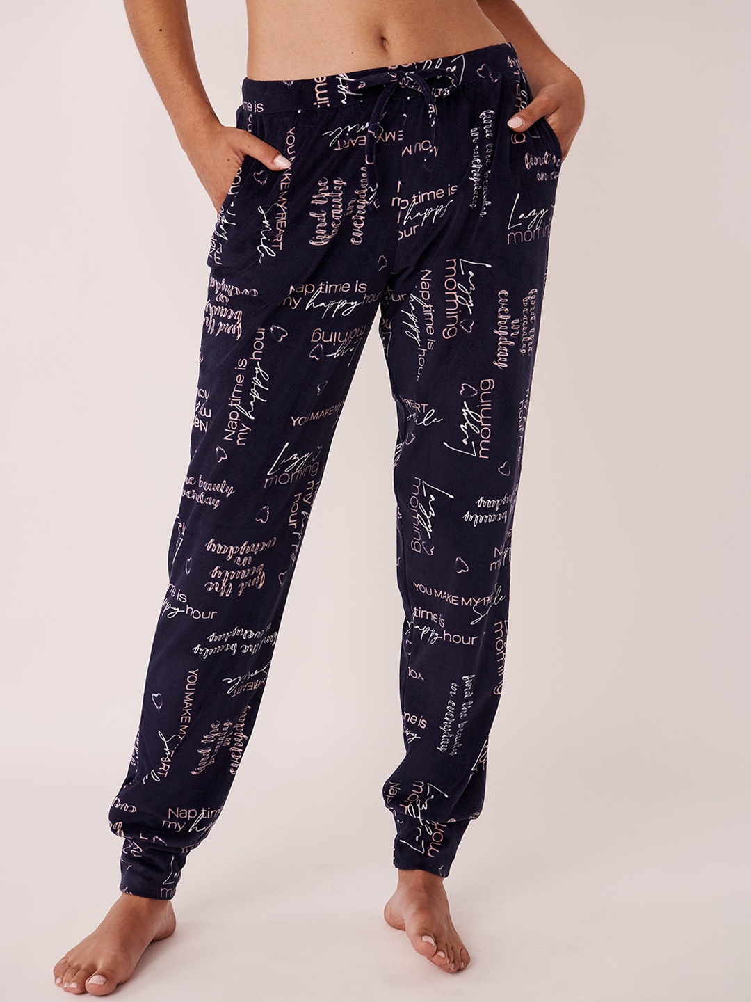 

La Vie en Rose Women Blue Printed Lounge Joggers