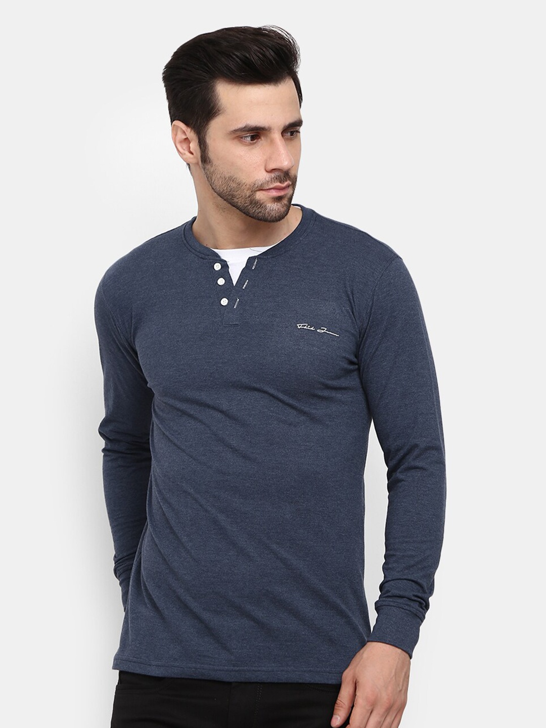 

V-Mart Men Blue Henley Neck Slim Fit Cotton T-shirt