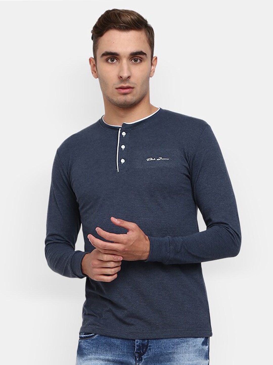 

V-Mart Men Blue Henley Neck Slim Fit Cotton T-shirt