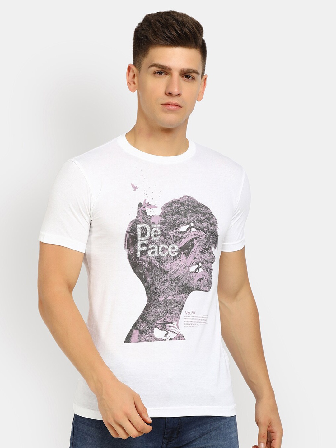 

V-Mart Men White Printed Raw Edge Slim Fit T-shirt