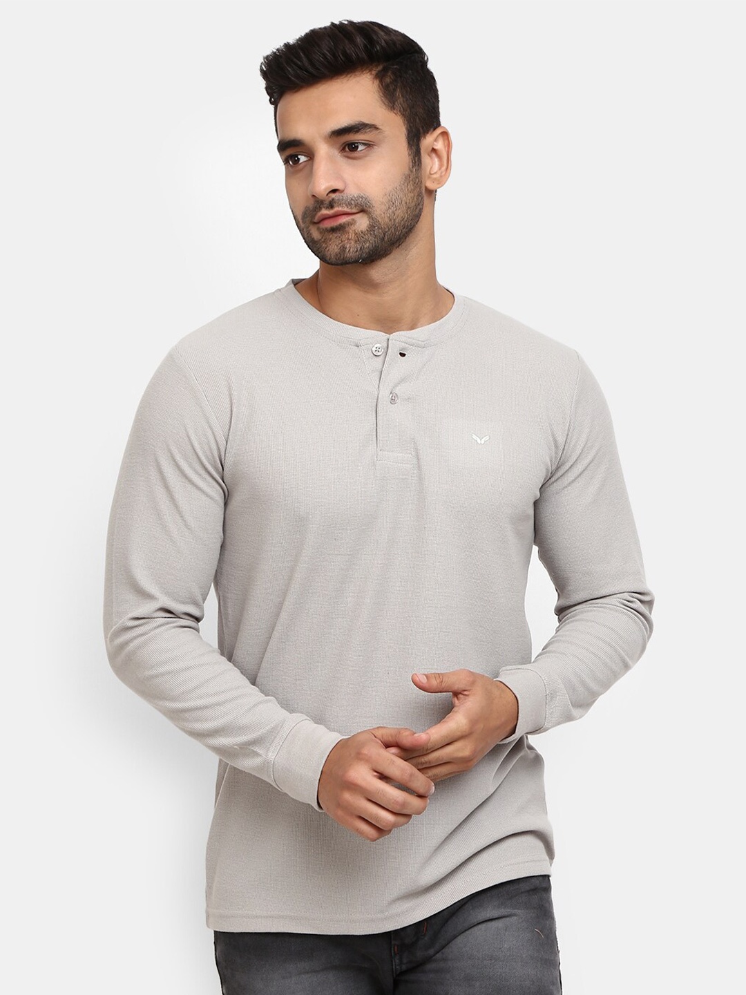 

V-Mart Men Grey Cotton Slim Fit T-shirt