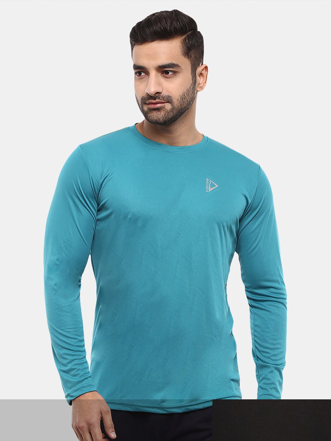 

V-Mart Pack Of 2 Men Teal & Black Solid T-shirt