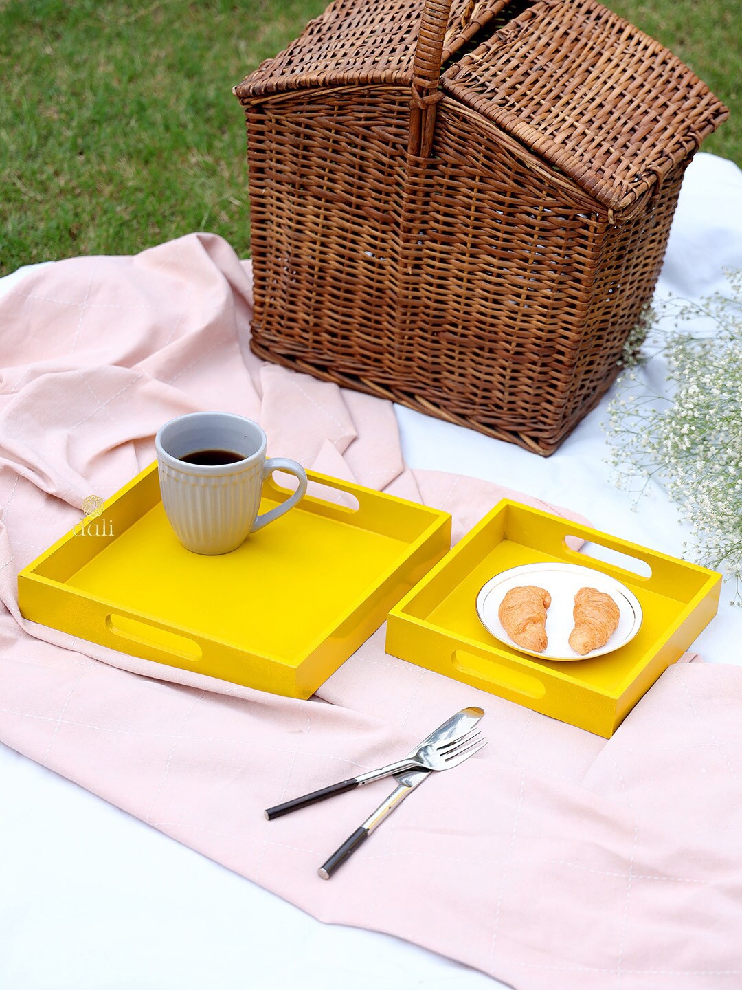 

DULI Set Of 2 Yellow Solid Multipurpose Serving Trays