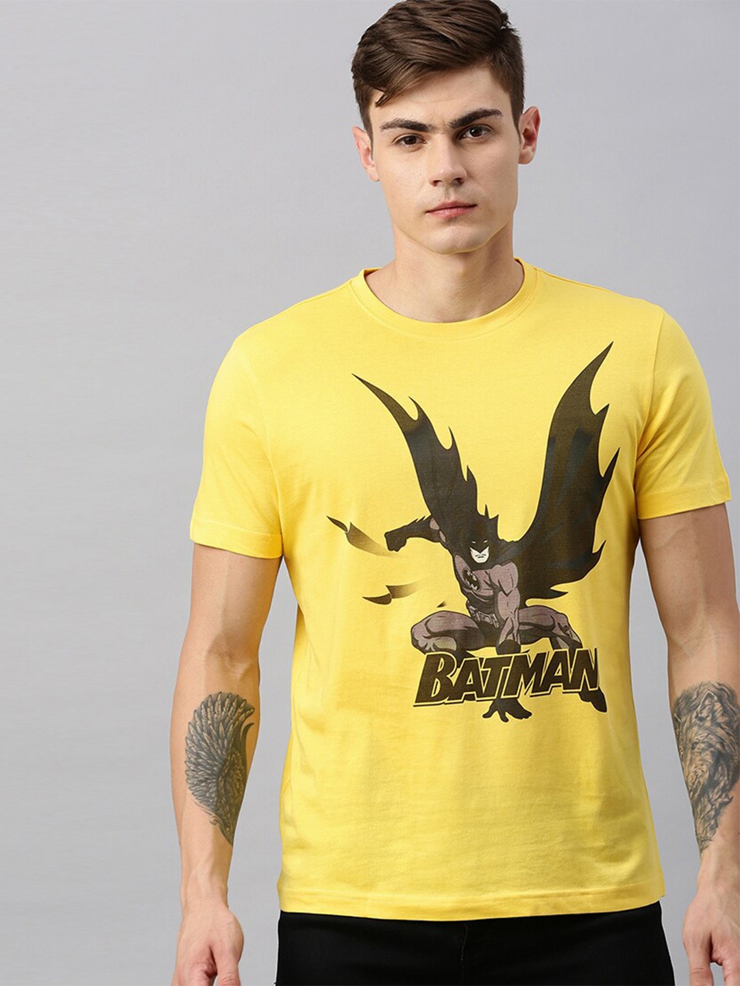 

Kook N Keech Batman Men Yellow Printed Cotton T-shirt