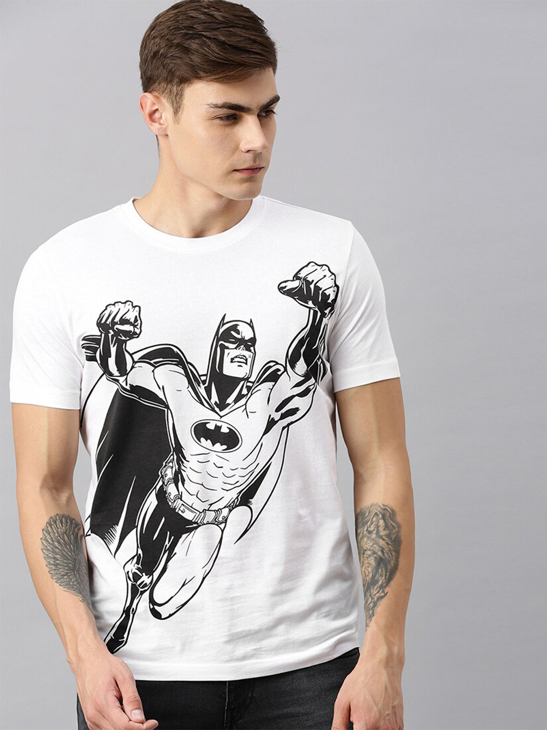 

Kook N Keech Batman Men White Printed Cotton T-shirt