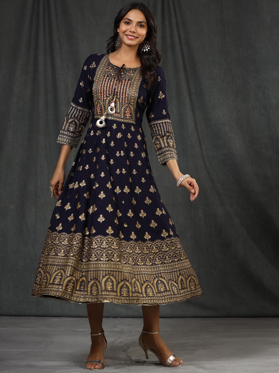 

SCAKHI Women Navy Blue & Gold Ethnic Motifs Printed Anarkali Dress